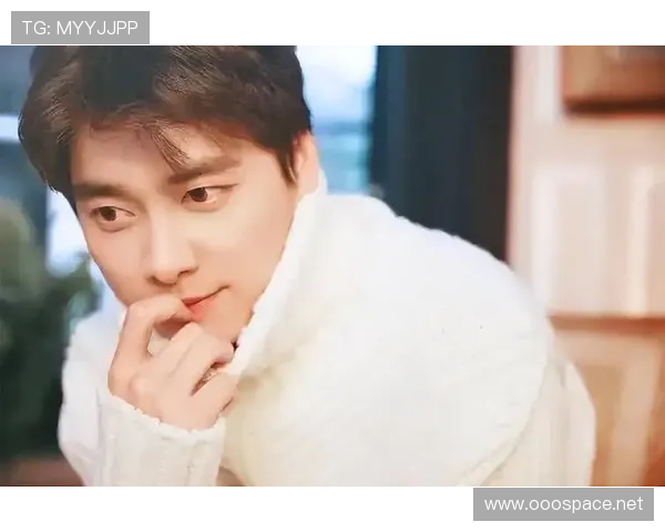 宝藏男神李易峰：从青涩少年到实力派的荧屏蜕变之旅